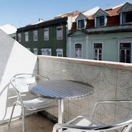 Guest house Lisbon Suite Home 2*