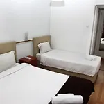 Lisbon Suite Home Pensjonat 2*