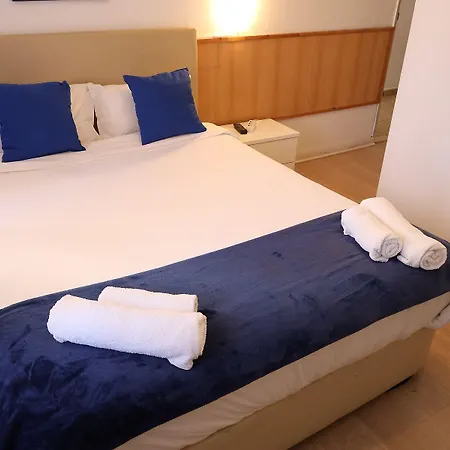 Lisbon Suite Home בית הארחה 2*