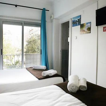 Lisbon Suite Home 2*