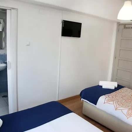 Lisbon Suite Home ליסבון