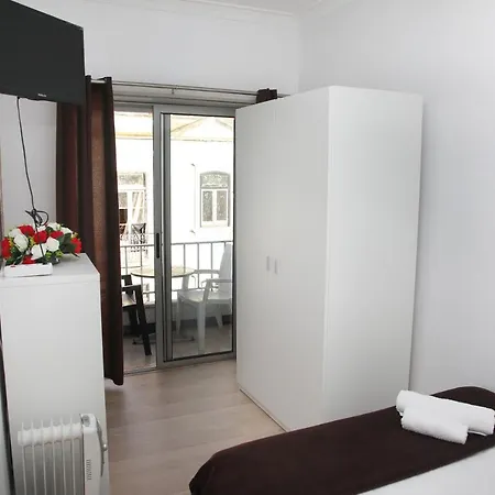 Lisbon Suite Home 2* Лиссабон