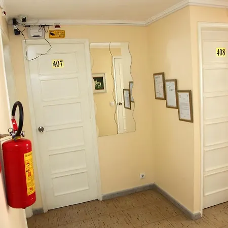 Lisbon Suite Home Лиссабон