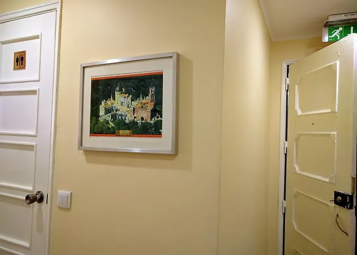 Guest house Lisbon Suite Home 2*